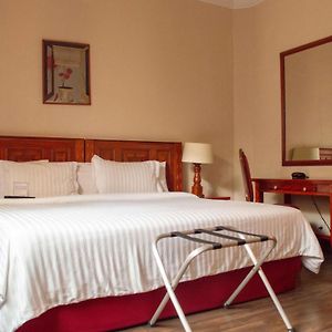 Habitación con Cama King